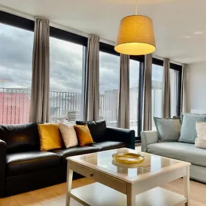 Oneluxstay Near Diamond District Ferienhaus